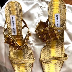 Manolo Blahnik Gold Snakeprint Heel 37